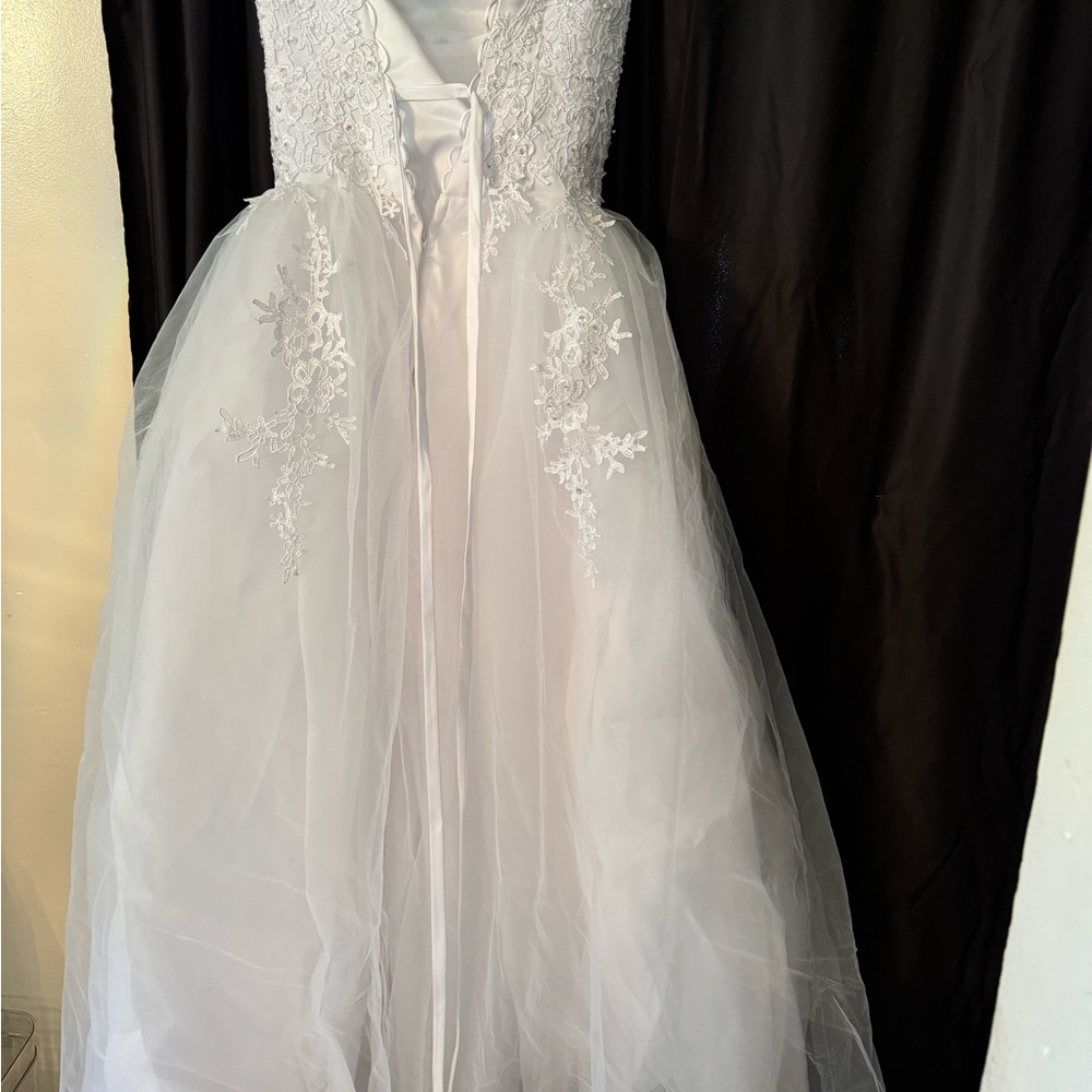 Ball Gown - Picture 9 of 10